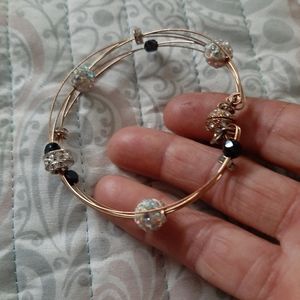 Wire braclet